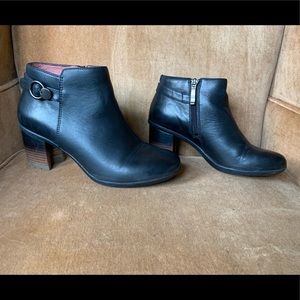 Dansko Perry black bootie size 37 US 7